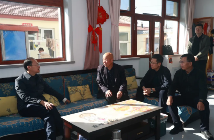 孟德昌深入馬軍營街道安家小村開展入戶走訪調(diào)研